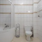 Gosciniec Exclusive בית אירוח ורשה