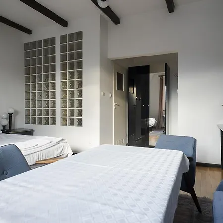 Gosciniec Exclusive ורשה