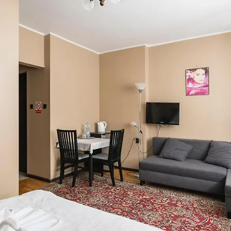 Gosciniec Exclusive * ワルシャワ